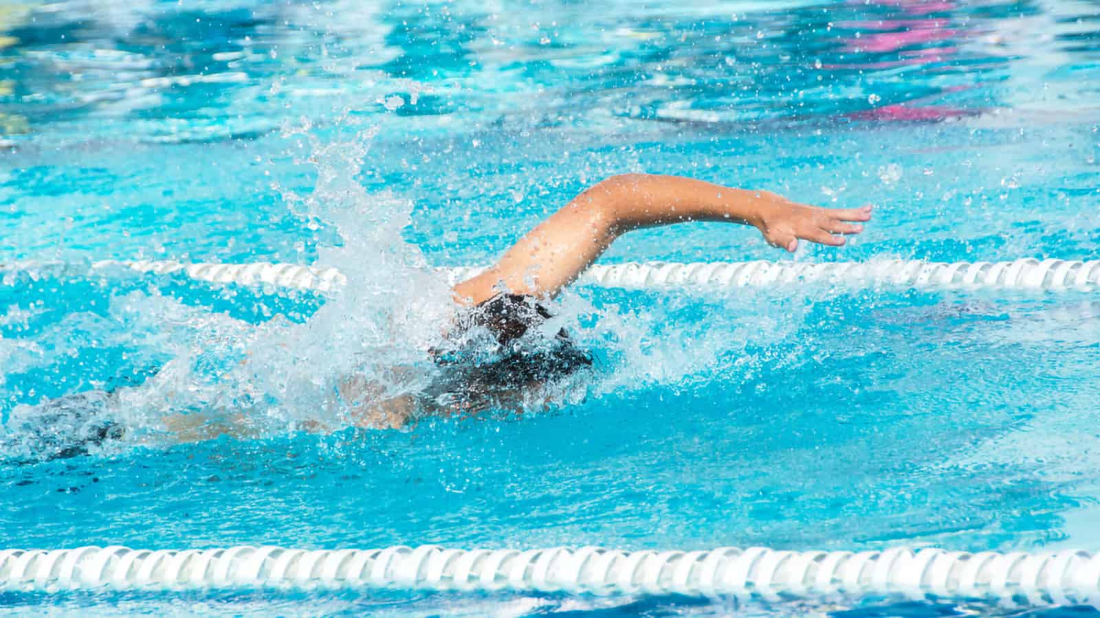 How-Many-Laps-in-a-Pool-Is-a-Mile